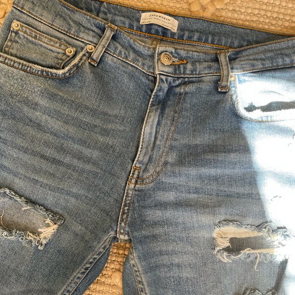Distressed Zara denim size 4 - Picture 3 of 4
